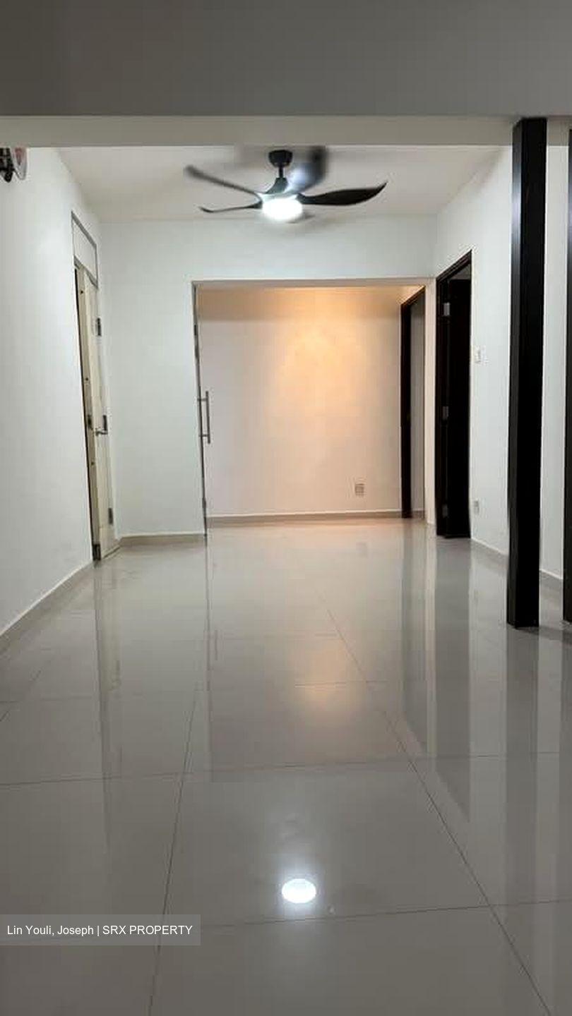 Blk 504A Montreal Drive (Sembawang), HDB Executive #585864021